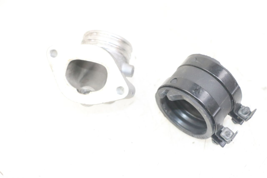 photo de AANZUIGBOCHT HONDA FORZA ABS 300 (2013 - 2017) - Detail van het onderdeel