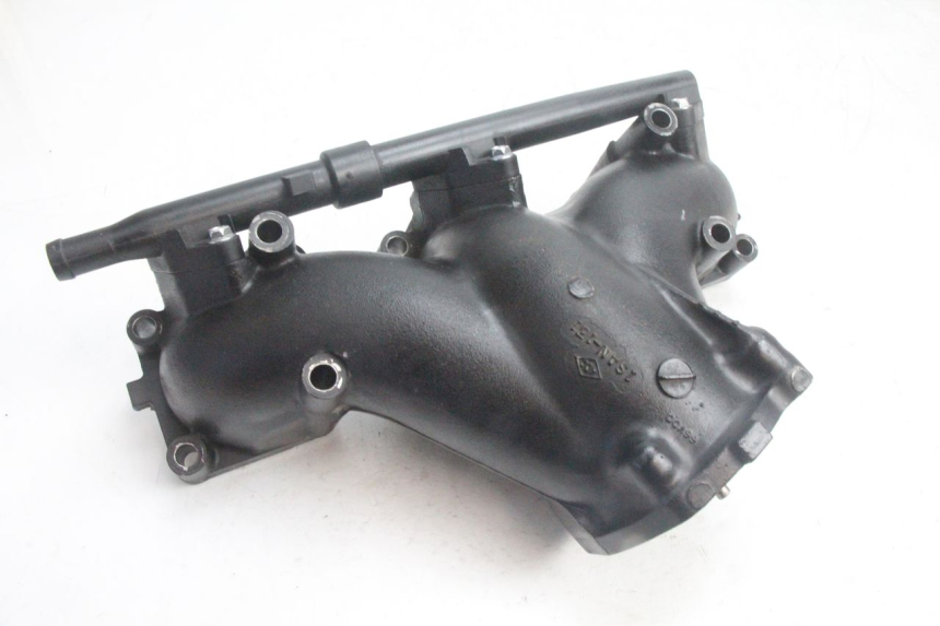 photo de AANZUIGBUI YAMAHA WAVE RUNNER GP R 1200 (2000 - 2003) - Hoofdaanzicht