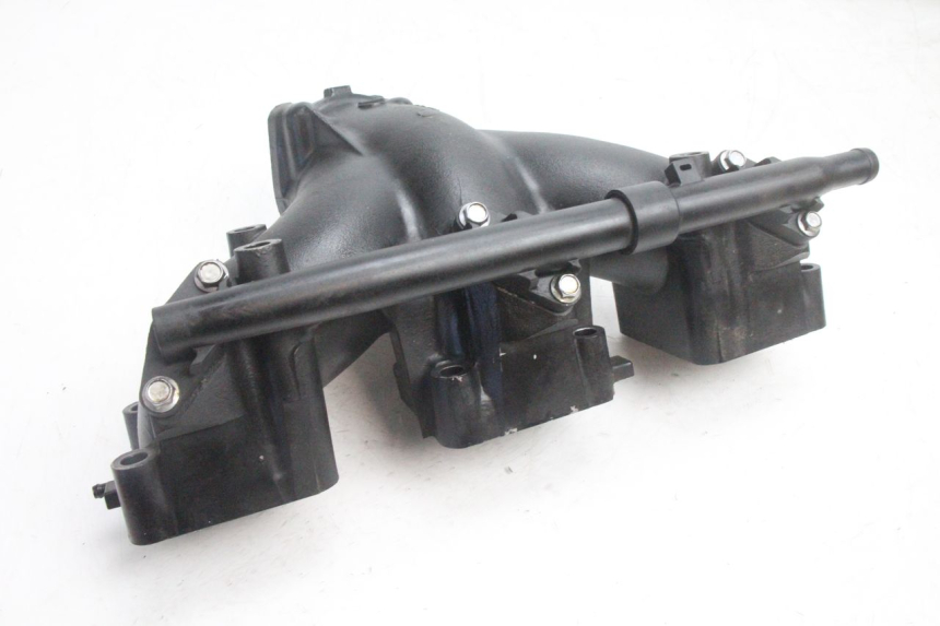 photo de AANZUIGBUI YAMAHA WAVE RUNNER GP R 1200 (2000 - 2003) - Detail van het onderdeel