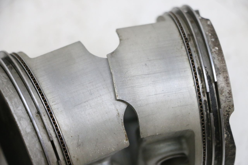 photo de ZUIGER SUZUKI BURGMAN EXECUTIVE ABS 650 (2006 - 2012) - Detail van het onderdeel