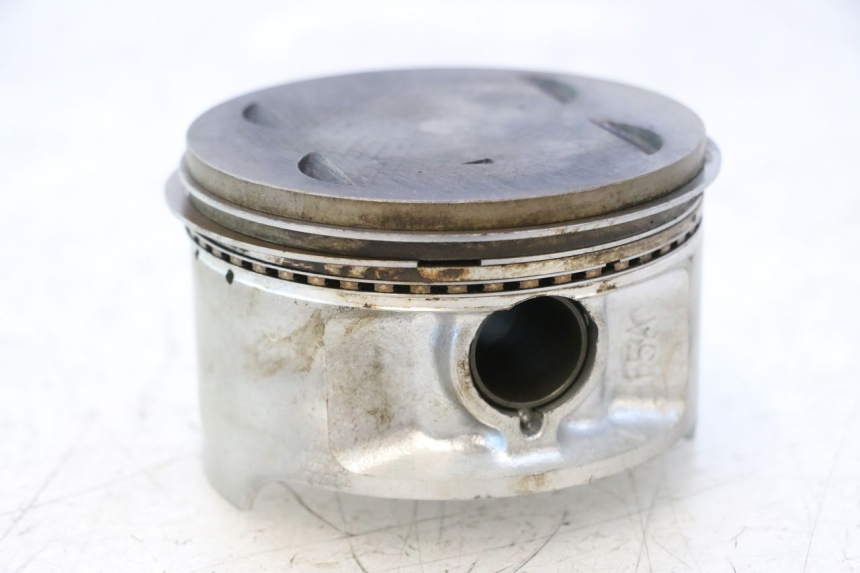 photo de PISTON SUZUKI DR S 600 (1985 - 1989) - Andere kijkhoek