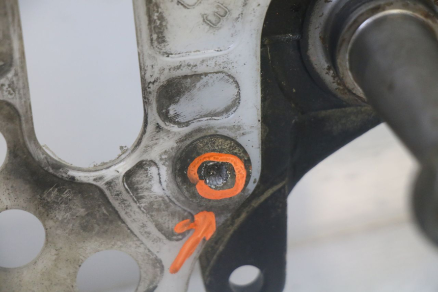 photo de DRAAIPUNT WIELNAAF YAMAHA YFM R RAPTOR 250 (2008 - 2014) - Andere kijkhoek