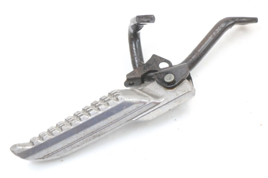 photo de PLAAT VOETSTEUN ACHTER RECHTS JONWAY AZTRAL 125 (2008 - 2017) - Detail van het onderdeel