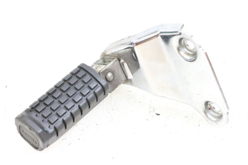 photo de PLAAT VOETSTEUN ACHTER RECHTS APRILIA CLASSIC 125 (1995 - 2001) - Hoofdaanzicht