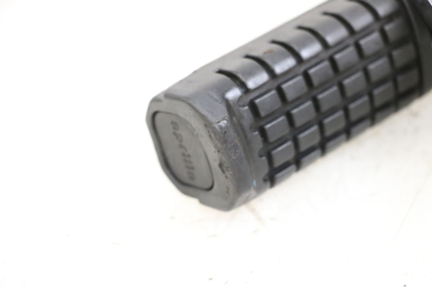 photo de PLAAT VOETSTEUN ACHTER RECHTS APRILIA CLASSIC 125 (1995 - 2001) - Detail van het onderdeel