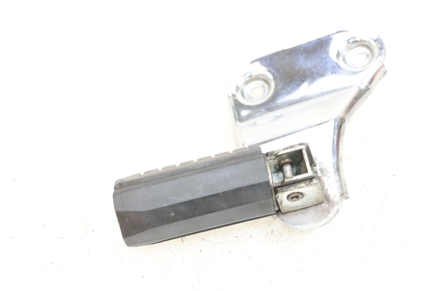 photo de PLAAT VOETSTEUN ACHTER RECHTS APRILIA CLASSIC 125 (1995 - 2001) - Zoom op gebruiksstaat