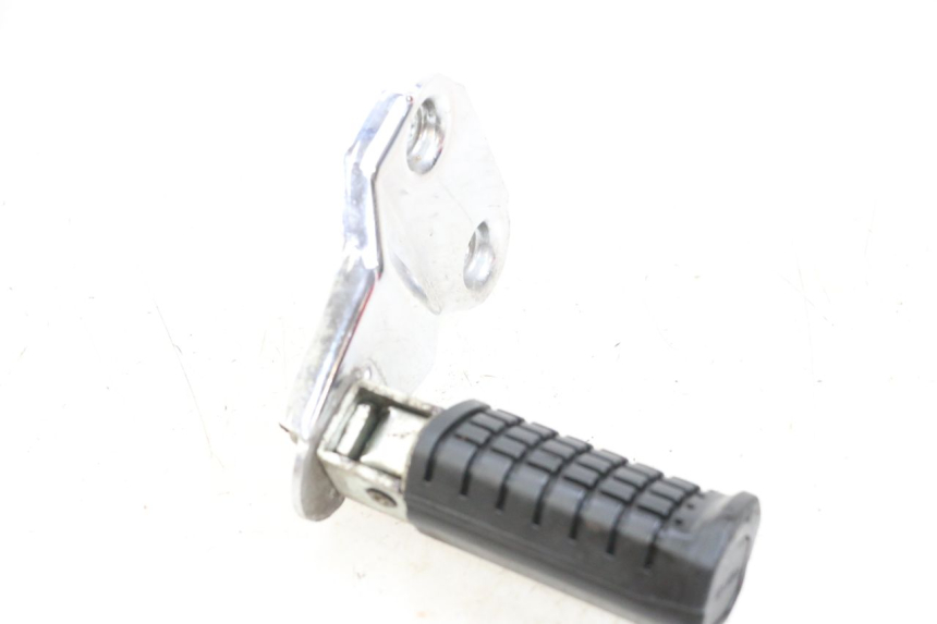 photo de PLAAT VOETSTEUN ACHTER RECHTS APRILIA CLASSIC 125 (1995 - 2001) - Bevestigingspunten