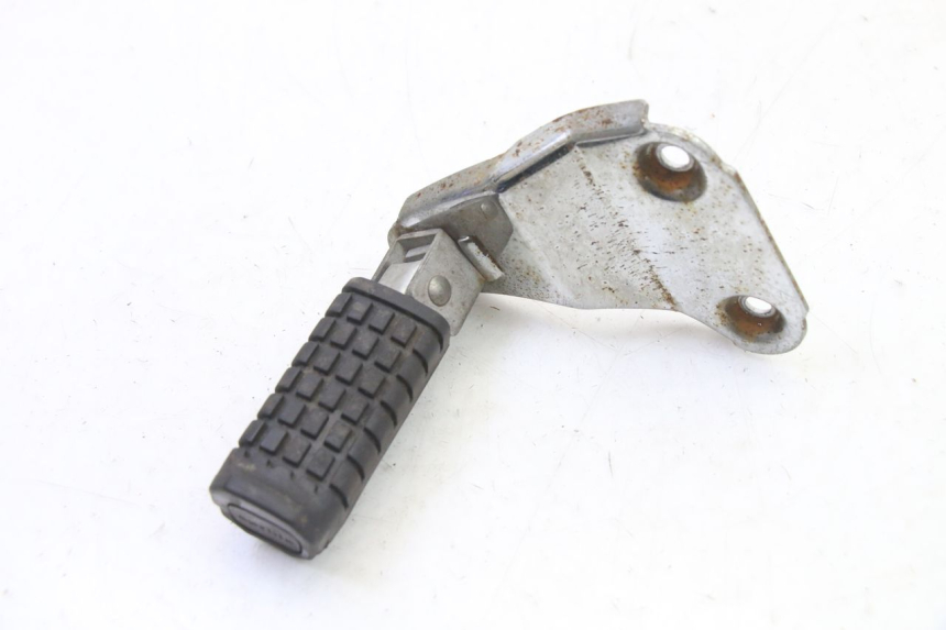 photo de PLAAT VOETSTEUN ACHTER RECHTS APRILIA CLASSIC 125 (1995 - 2001) - Zoom op gebruiksstaat