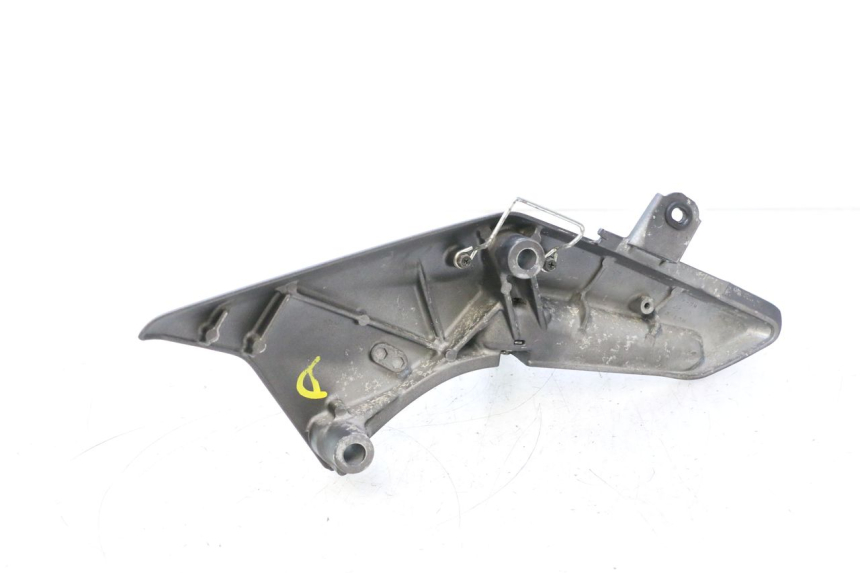 photo de PLAAT VOETSTEUN ACHTER RECHTS HONDA FJS SILVER WING SILVERWING 400 (2005 - 2008) - Overzicht