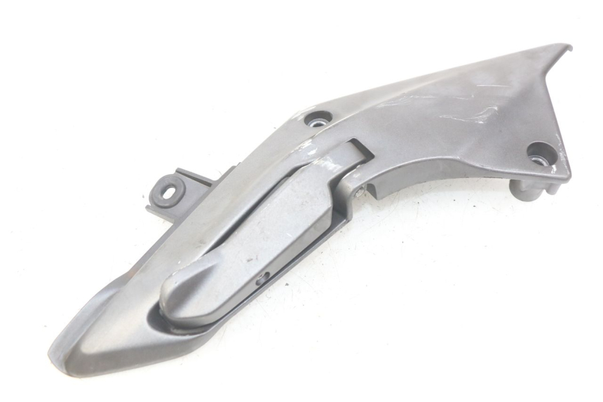 photo de PLAAT VOETSTEUN ACHTER RECHTS HONDA FJS SILVERWING SILVER WING 400 (2009 - 2016) - Zoom op gebruiksstaat