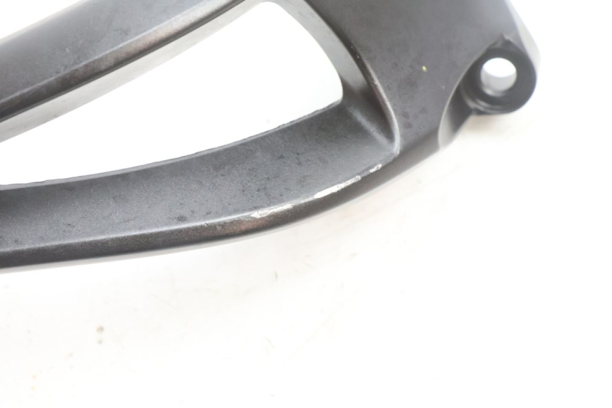photo de PLAAT VOETSTEUN ACHTER RECHTS YAMAHA FZ8 800 (2010 - 2016) - Zoom op gebruiksstaat