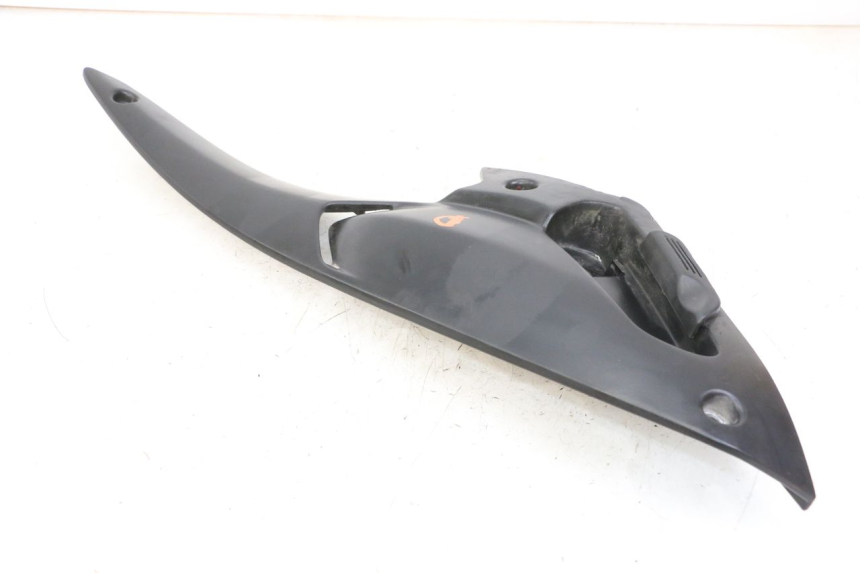 photo de PLAAT VOETSTEUN ACHTER RECHTS GILERA NEXUS 300 (2008 - 2013) - Overzicht