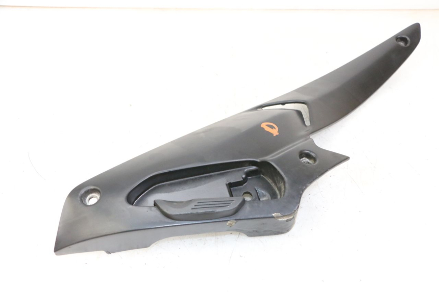 photo de PLAAT VOETSTEUN ACHTER RECHTS GILERA NEXUS 300 (2008 - 2013) - Bevestigingspunten