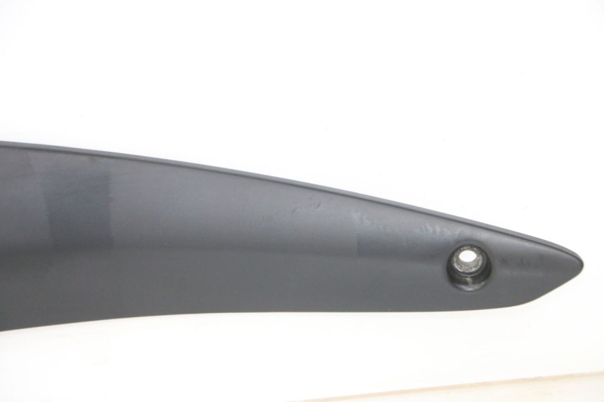 photo de PLAAT VOETSTEUN ACHTER RECHTS GILERA NEXUS 300 (2008 - 2013) - Staat van het oppervlak