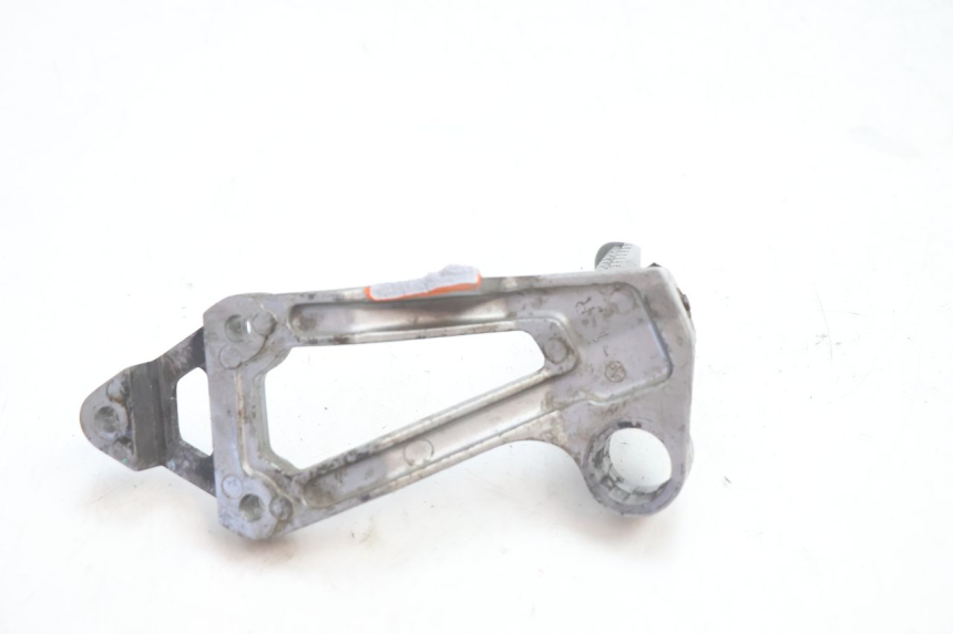 photo de RECHTE ACHTERSTE VOETSTEUNPLAAT KAWASAKI GPX F ZX750F 750 (1986 - 1990) - Overzicht