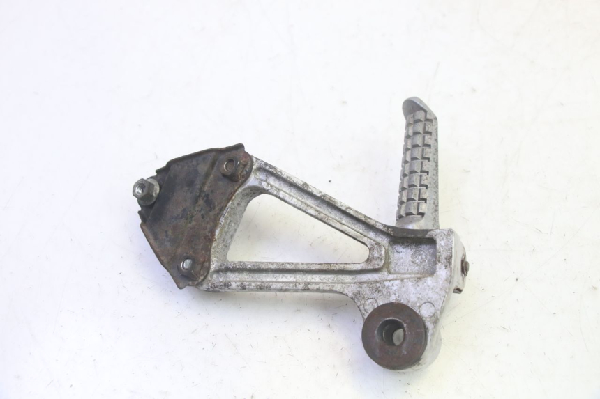 photo de PLAAT VOETSTEUN ACHTER RECHTS KAWASAKI GPX R WARBIRD 600 (1988 - 1993) - Overzicht