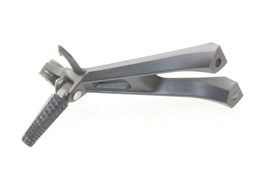 photo de PLAAT VOETSTEUN ACHTER RECHTS SUZUKI GSX-R GSXR K16 1000 (2012 - 2016) - Hoofdaanzicht