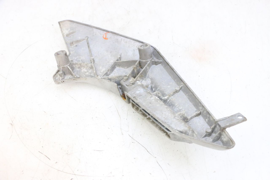 photo de PLAAT VOETSTEUN ACHTER RECHTS JM MOTORS GTS 125 (2015 - 2019) - Staat van het oppervlak