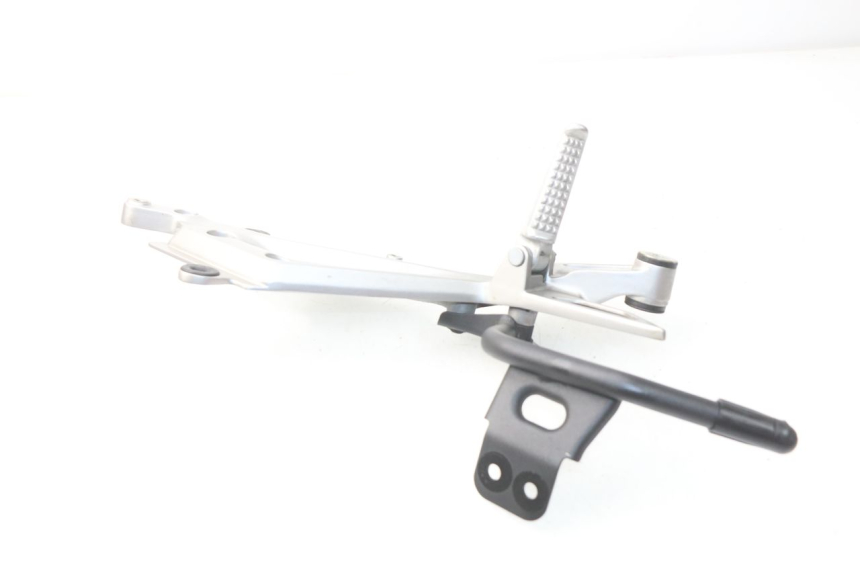 photo de PLAAT VOETSTEUN ACHTER RECHTS HONDA INTEGRA NC D 750 (2016 - 2018) - Technische close-up