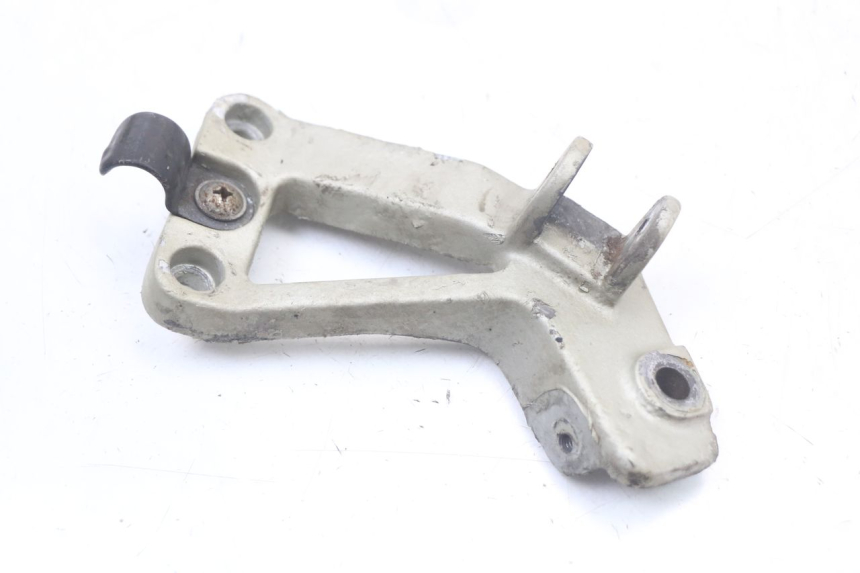 photo de PLAAT VOETSTEUN ACHTER RECHTS KAWASAKI GTR 1000 (1994 - 2004) - Zoom op gebruiksstaat