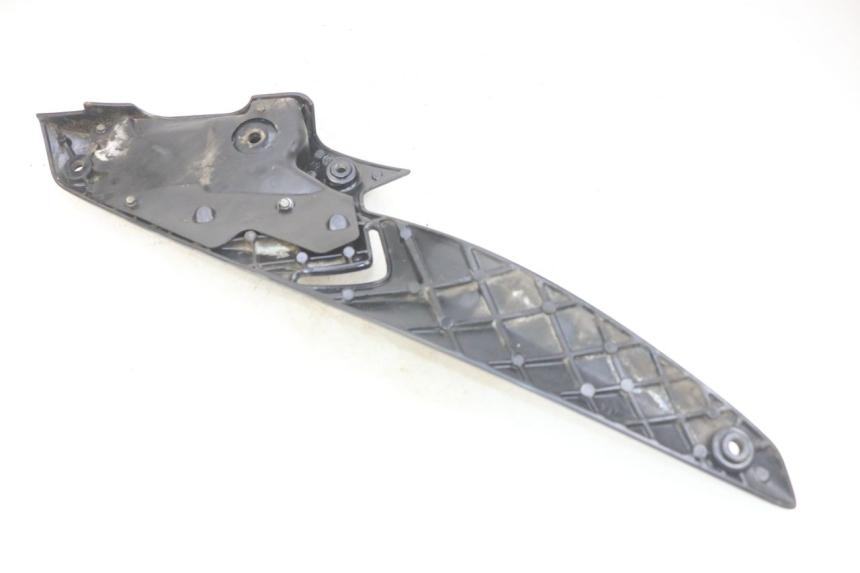 photo de PLAAT VOETSTEUN ACHTER RECHTS GILERA NEXUS 125 (2007 - 2009) - Detail van het onderdeel