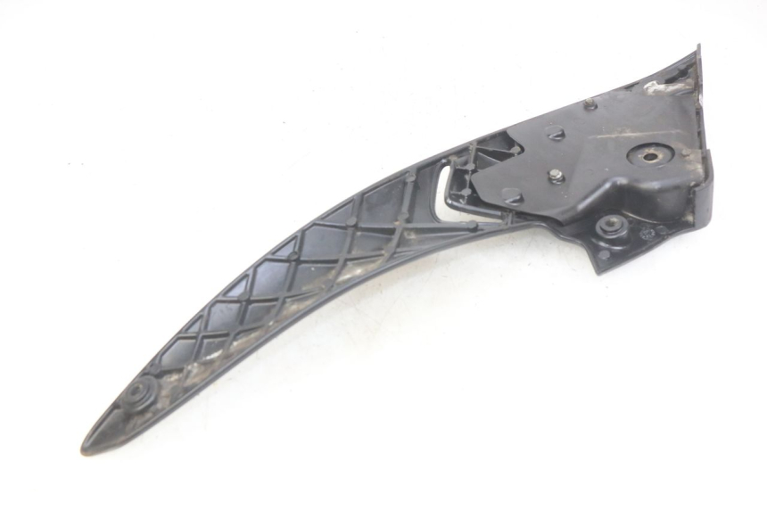 photo de PLAAT VOETSTEUN ACHTER RECHTS GILERA NEXUS 125 (2007 - 2009) - Zoom op gebruiksstaat