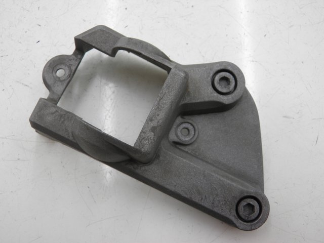 photo de PLAAT VOETSTEUN ACHTER RECHTS PEUGEOT JET FORCE CARBU 50 (2003 - 2016) - Hoofdaanzicht