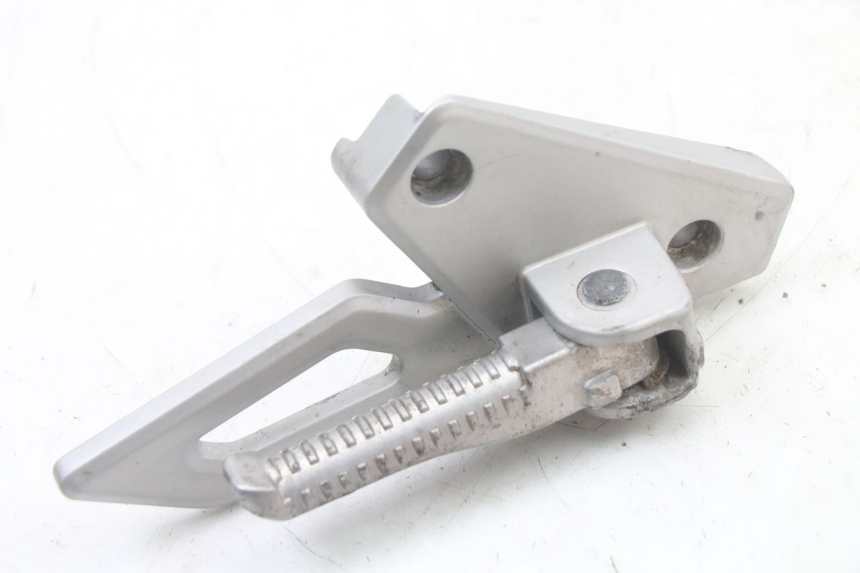 photo de PLAAT VOETSTEUN ACHTER RECHTS PEUGEOT SPEEDFIGHT 3 LC 2T 50 (2009 - 2015) - Zoom op gebruiksstaat