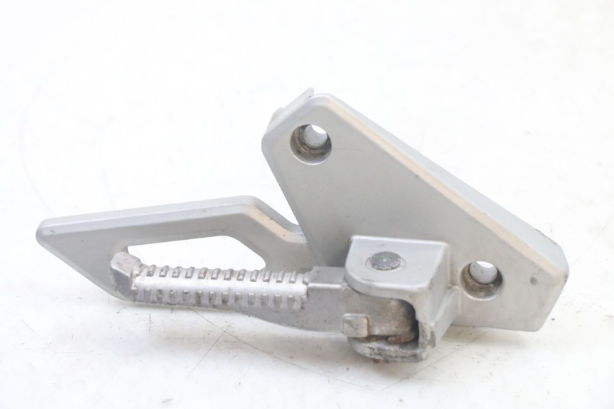 photo de PLAAT VOETSTEUN ACHTER RECHTS PEUGEOT SPEEDFIGHT 3 LC 2T 50 (2009 - 2015) - Andere kijkhoek