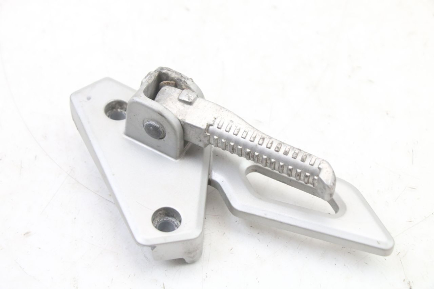 photo de PLAAT VOETSTEUN ACHTER RECHTS PEUGEOT SPEEDFIGHT 3 LC 2T 50 (2009 - 2015) - Technische close-up