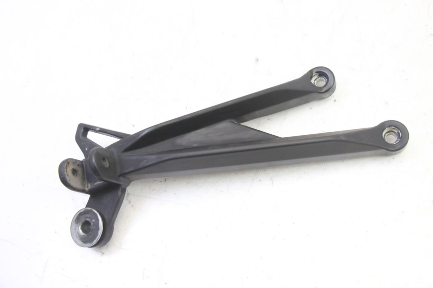 photo de PLAAT VOETSTEUN ACHTER RECHTS MAG POWER R-STREET 50 (2016 - 2025) - Hoofdaanzicht