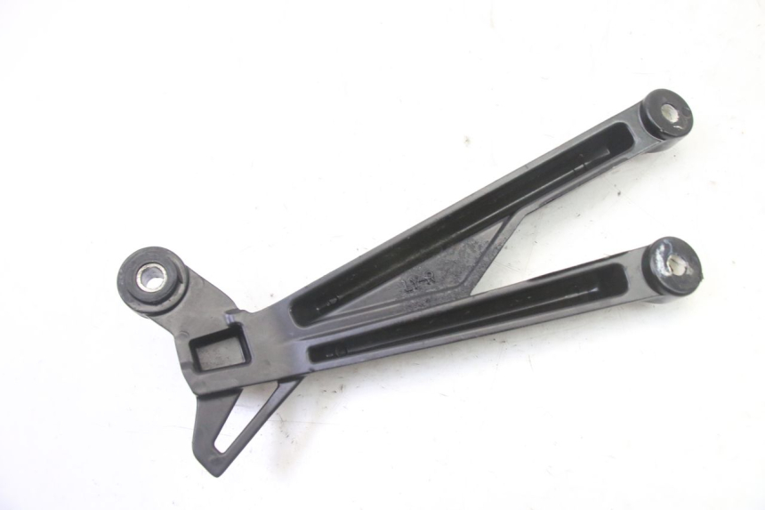 photo de PLAAT VOETSTEUN ACHTER RECHTS MAG POWER R-STREET 50 (2016 - 2025) - Technische close-up