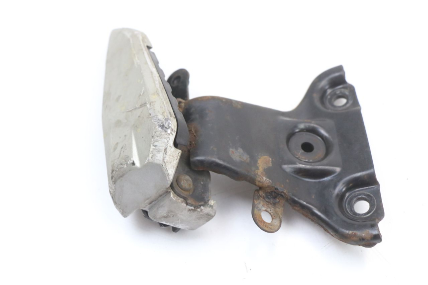 photo de PLAAT VOETSTEUN ACHTER RECHTS HONDA SH ABS 125 (2012 - 2017) - Detail van het onderdeel