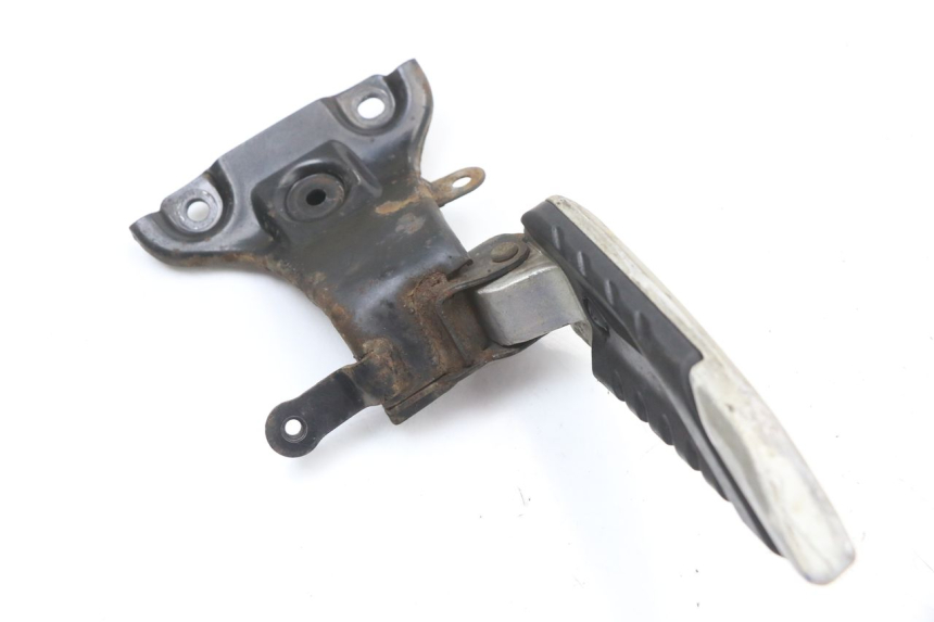 photo de PLAAT VOETSTEUN ACHTER RECHTS HONDA SH ABS 125 (2012 - 2017) - Zoom op gebruiksstaat