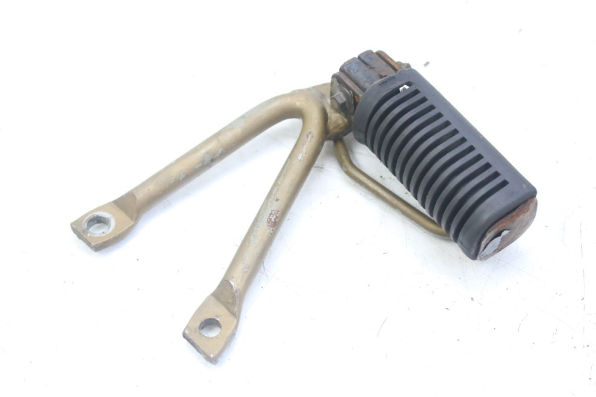 photo de PLAAT VOETSTEUN ACHTER RECHTS SUZUKI SMX SUPERMOTARD 50 (1996 - 2001) - Hoofdaanzicht