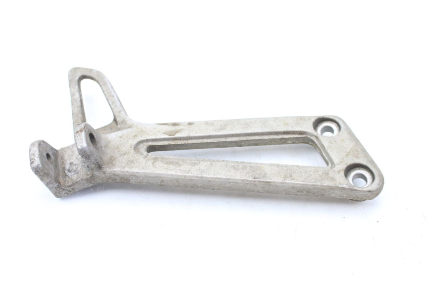 photo de PLAAT VOETSTEUN ACHTER RECHTS YAMAHA TDR DELTABOX 125 (1997 - 2003) - Hoofdaanzicht