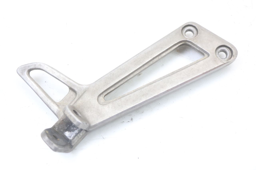 photo de PLAAT VOETSTEUN ACHTER RECHTS YAMAHA TDR DELTABOX 125 (1997 - 2003) - Hoofdaanzicht