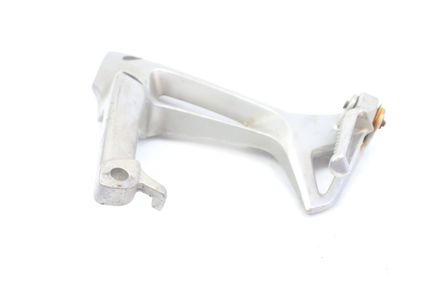 photo de PLAAT ACHTERRECHTS VOETSTEUNBEVESTIGING HONDA VFR VTEC RC46 800 (2002 - 2013) - Hoofdaanzicht