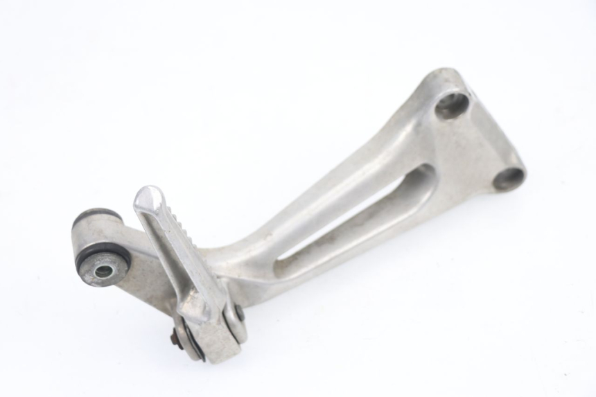 photo de PLAAT VOETSTEUN ACHTER RECHTS HONDA VTR F FIRESTORM 1000 (1997 - 2001) - Detail van het onderdeel