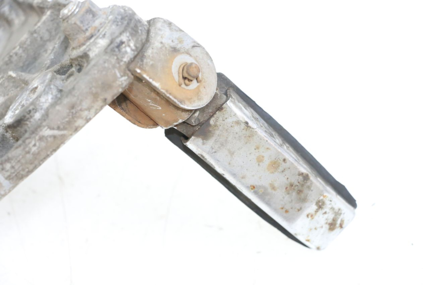 photo de PLAAT VOETSTEUN ACHTER RECHTS YAMAHA XJ F 900 (1983 - 1994) - Detail van het onderdeel