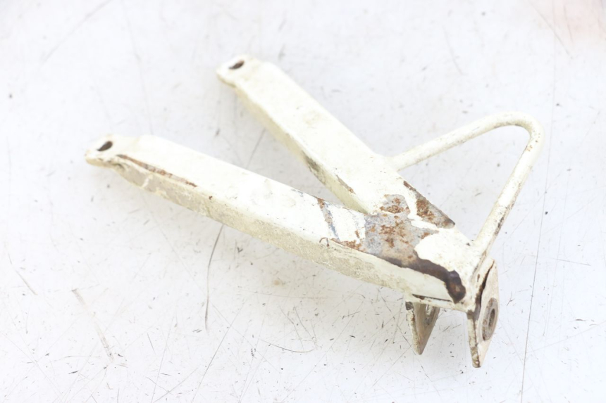 photo de PLAAT VOETSTEUN ACHTER RECHTS PEUGEOT XP6 50 (1997 - 2003) - Detail van het onderdeel