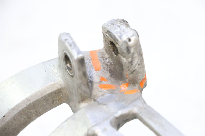 photo de RECHTE ACHTERSTE VOETSTEUNPLAAT HONDA XRV AFRICA TWIN 750 (1990 - 1992) - Technische close-up