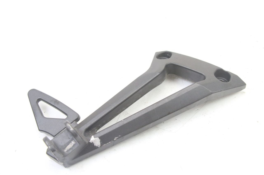 photo de PLAAT VOETSTEUN ACHTER RECHTS YAMAHA FZ6 FAZER S2 600 (2007 - 2011) - Hoofdaanzicht