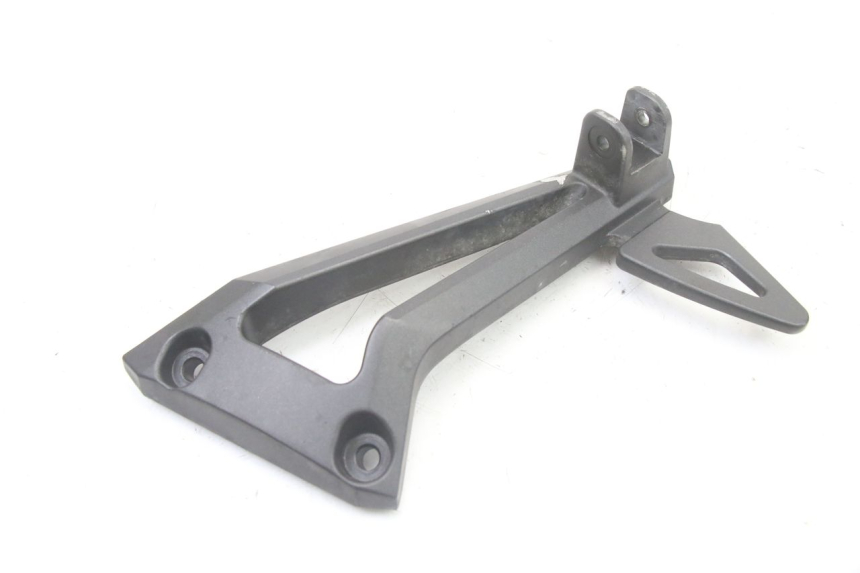 photo de PLAAT VOETSTEUN ACHTER RECHTS YAMAHA FZ6 FAZER S2 600 (2007 - 2011) - Zoom op gebruiksstaat