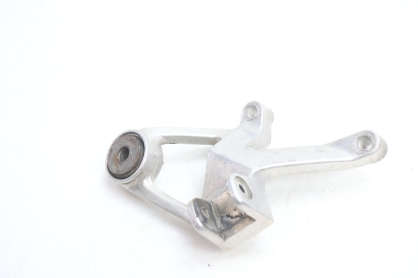 photo de RECHTE ACHTERSTE VOETSTEUNPLAAT YAMAHA YZF R GENESIS 750 (1993 - 1998) - Hoofdaanzicht