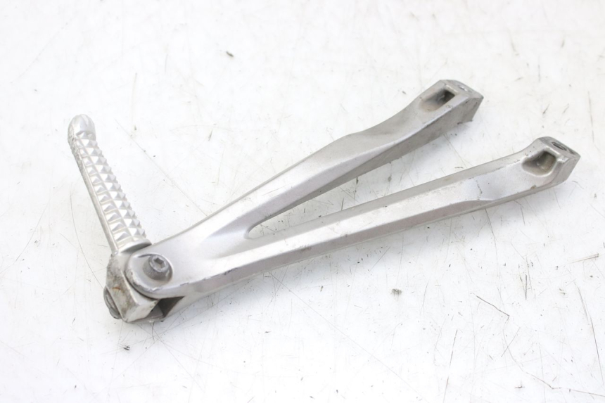 photo de PLAAT VOETSTEUN ACHTER RECHTS YAMAHA YZF R1 1000 (2007 - 2008) - Hoofdaanzicht