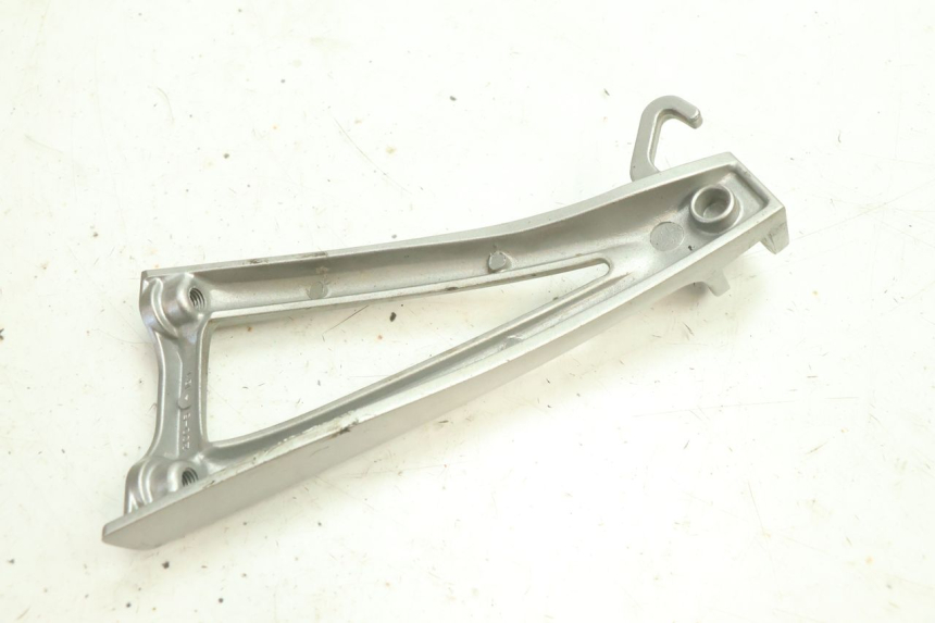 photo de RECHTE ACHTERSTE VOETSTEUNPLAAT YAMAHA YZF R6 600 (2008 - 2009) - Andere kijkhoek