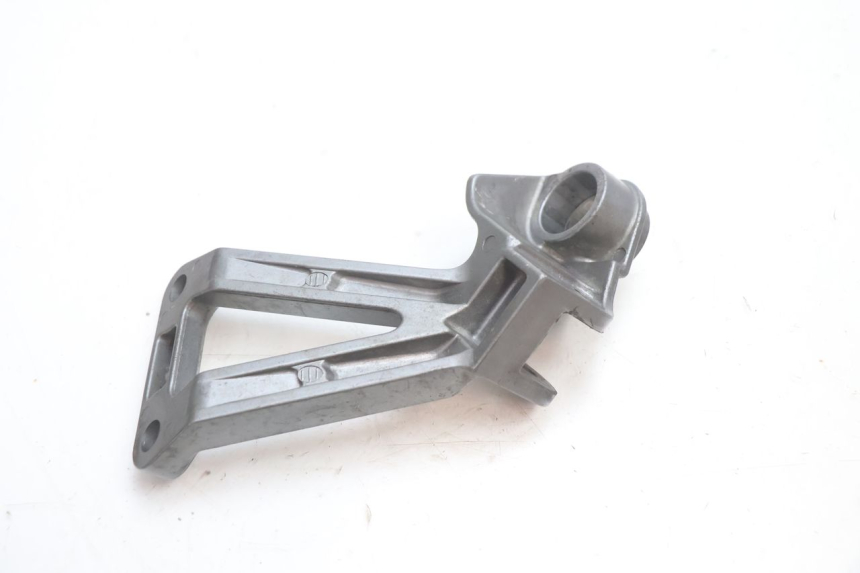 photo de PLAAT VOETSTEUN ACHTER RECHTS KAWASAKI ZX-6R ZX6R 600 (1995 - 1997) - Andere kijkhoek