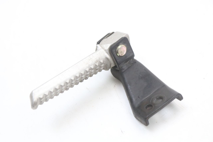 photo de PLAAT ACHTERSTE VOETSTEUN LINKS DAELIM A-FOUR 2T 50 (2005 - 2012) - Hoofdaanzicht