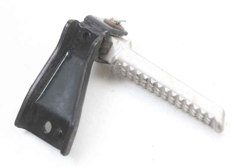 photo de PLAAT ACHTERSTE VOETSTEUN LINKS DAELIM A-FOUR 2T 50 (2005 - 2012) - Andere kijkhoek